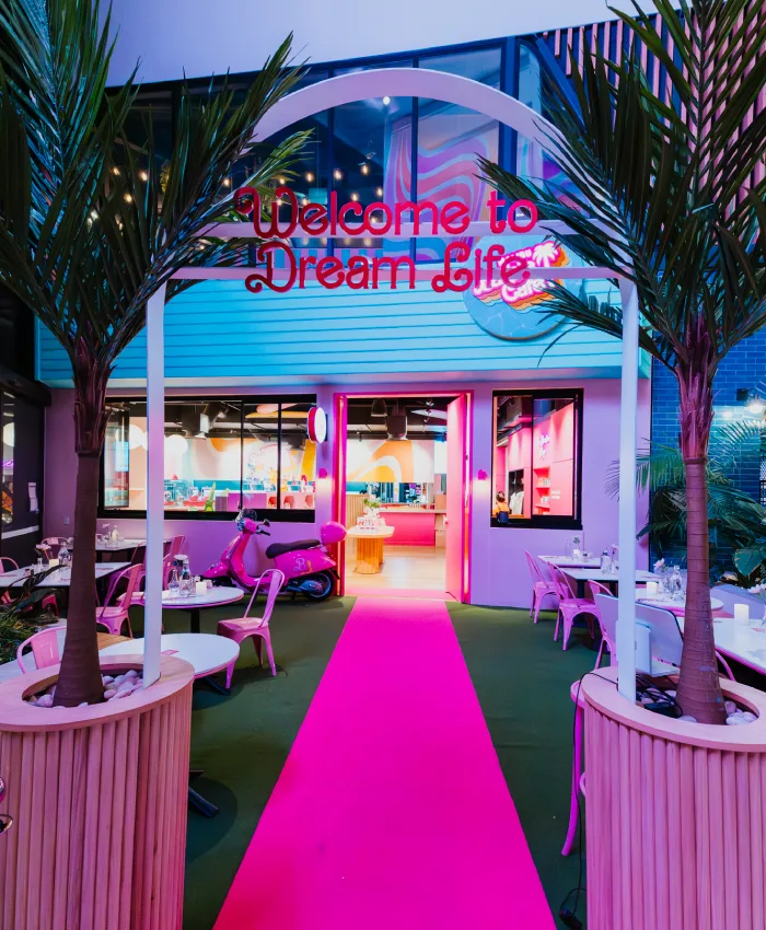 Malibu Barbie Café